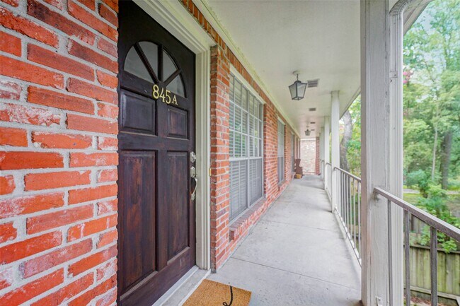 Building Photo - 845 Wax Myrtle Ln