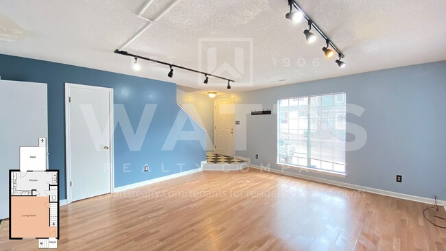 Building Photo - 2 Bedroom Southside Townhouse