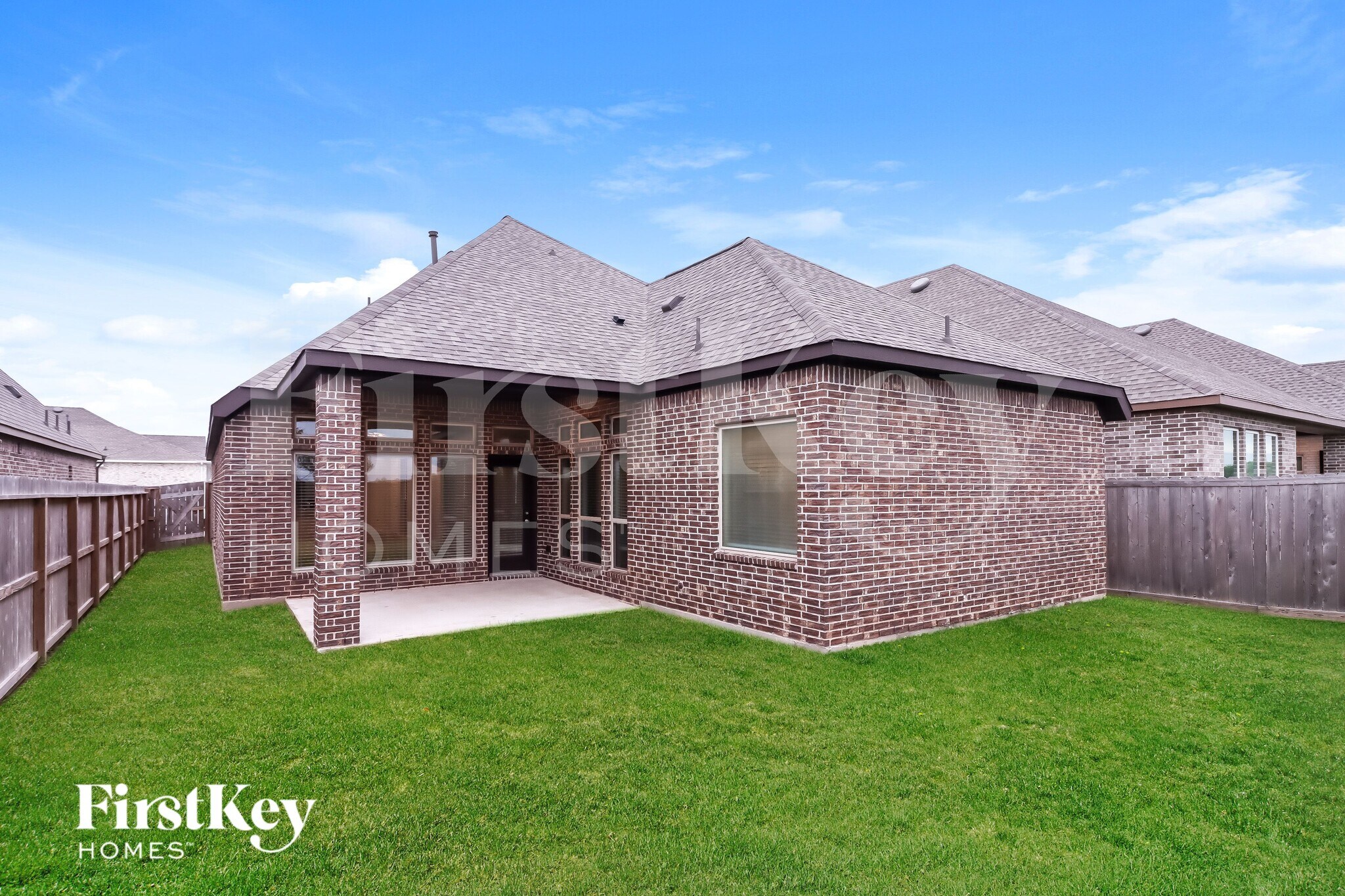 Building Photo - 335 Jolly Ginger Dr