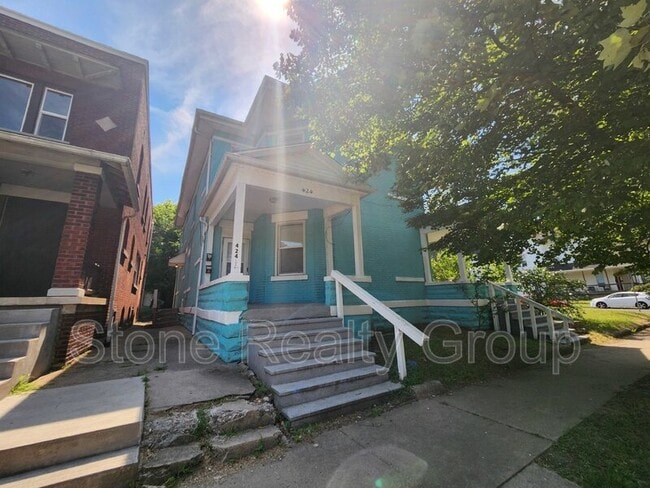 Primary Photo - 424 S 4th St