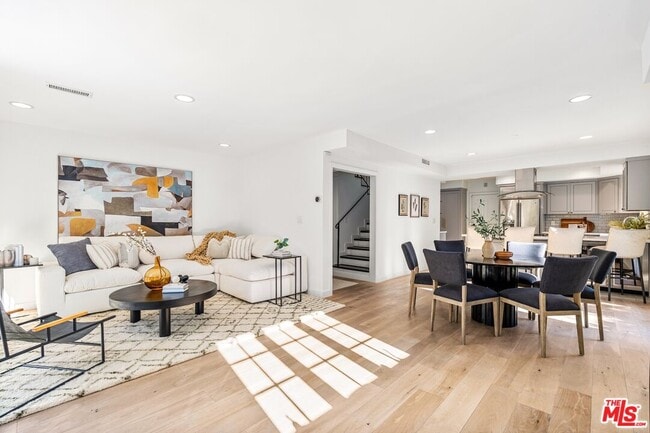 Building Photo - 7560 Devista Dr