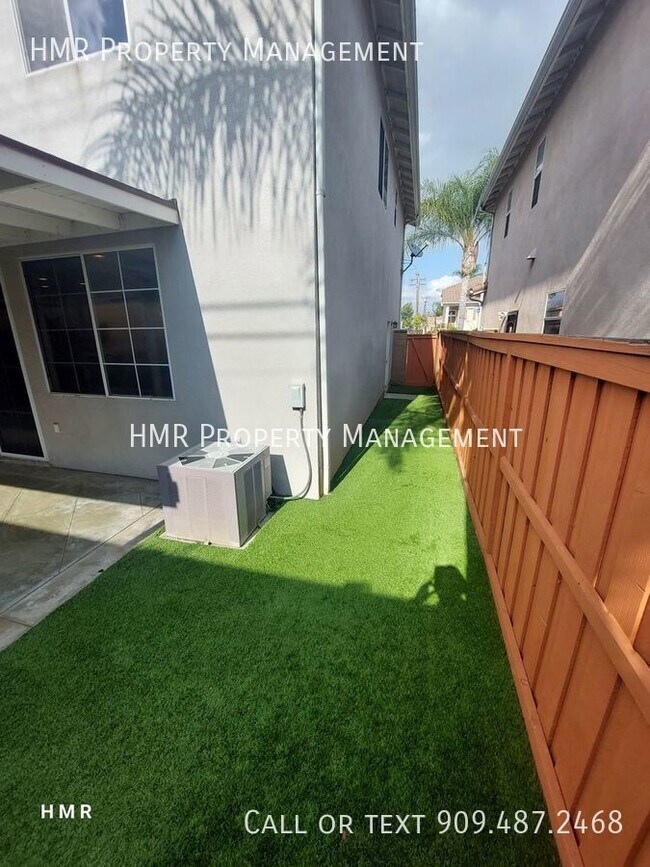 Building Photo - Tranquil Oasis: 4 Bedroom 3 Bath Two-Story