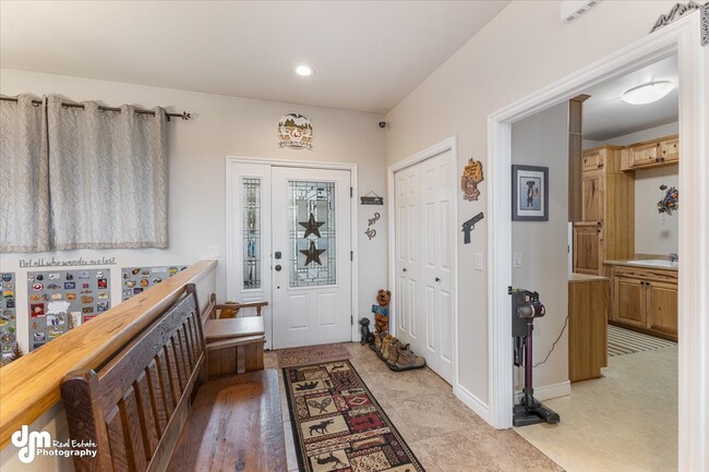 Building Photo - 4051 E Birch View Dr