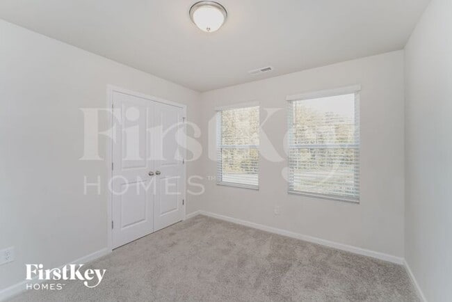 Building Photo - 2094 Cypress Village Dr NW