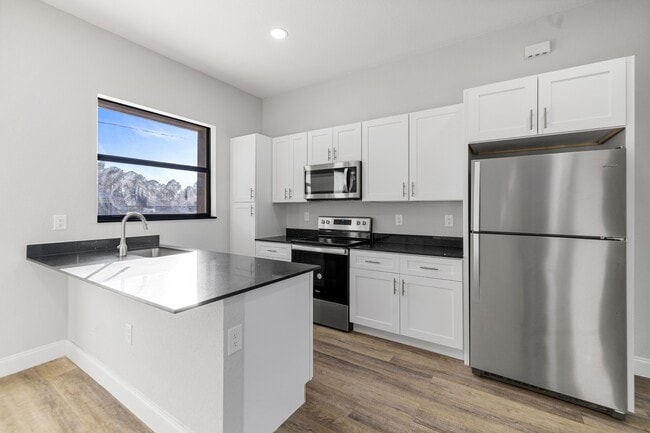 Building Photo - 4632 30th St SW