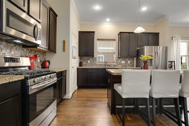 Second Floor Kitchen Space - 921 W 24th St
