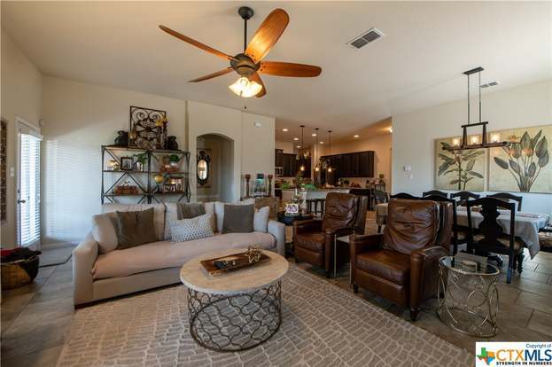 Building Photo - 5633 Briar Fld