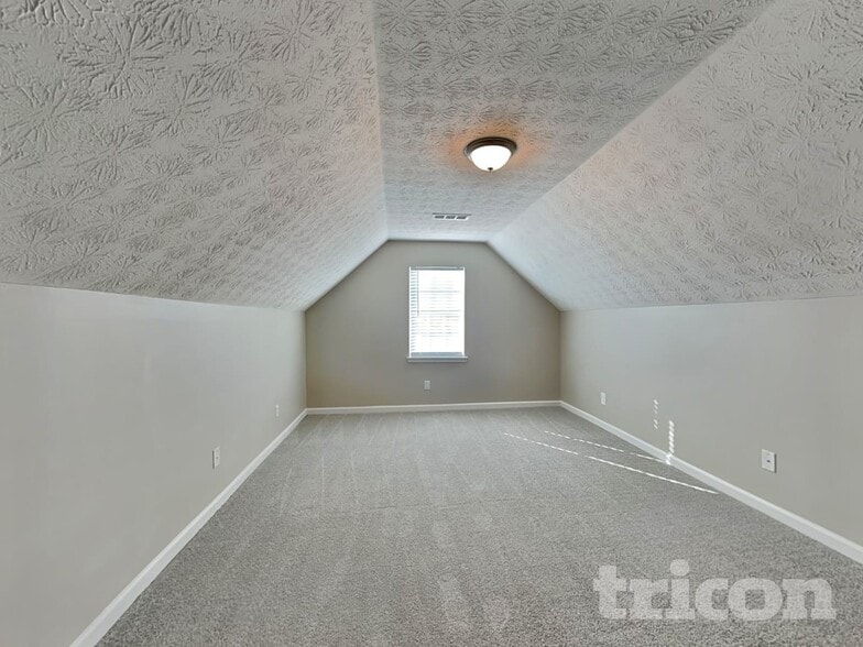 Building Photo - 1120 Patton Way