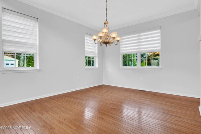 Building Photo - 3 Wellesly Ct