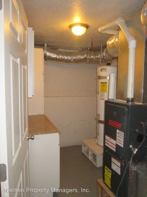 Building Photo - 1814 N St