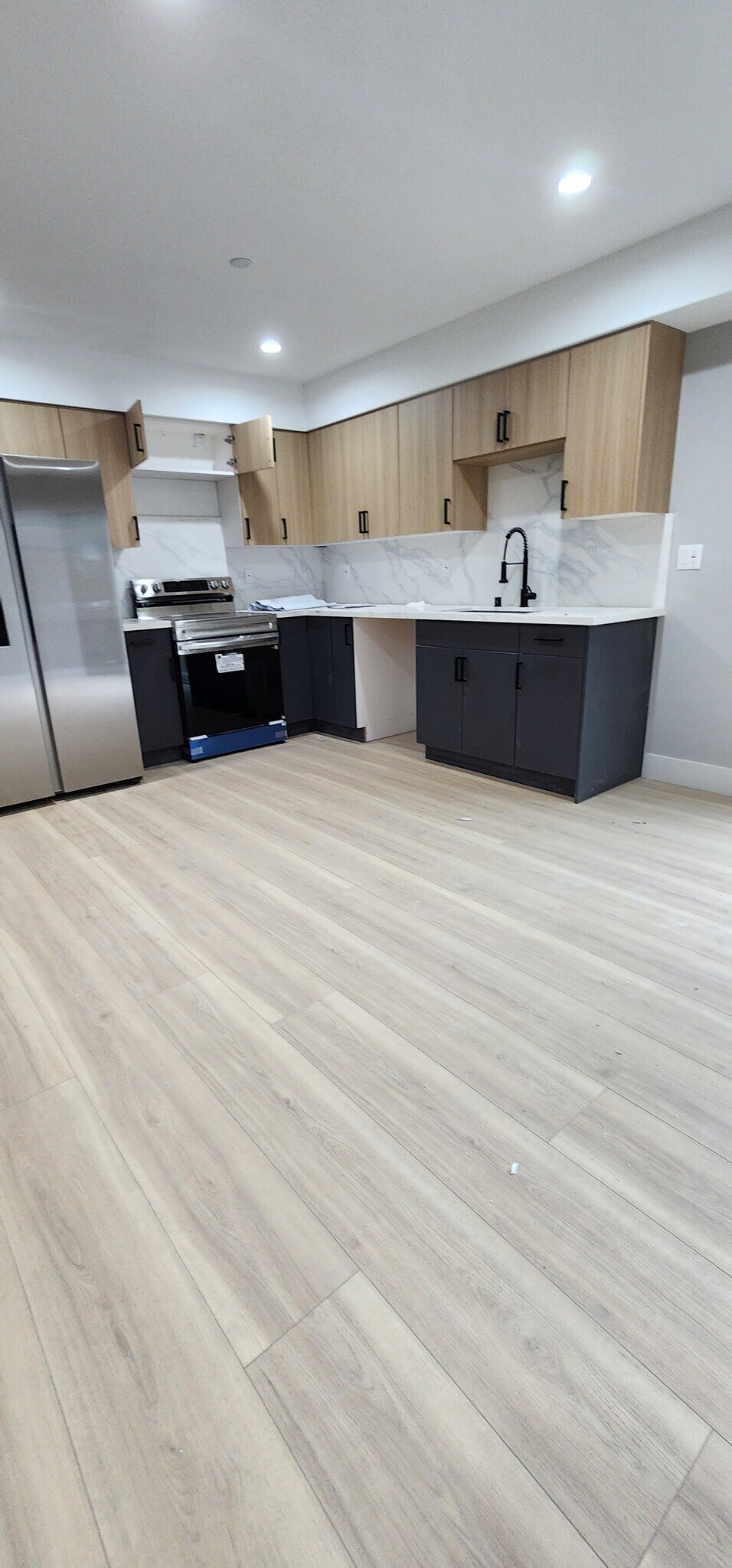 Building Photo - 5725 Klump Ave