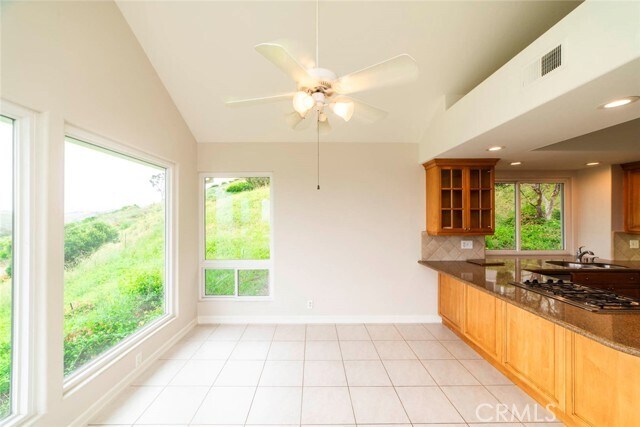 Building Photo - 20 Sirius