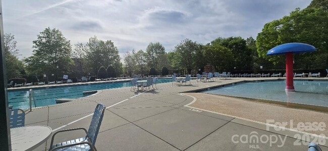 Building Photo - 12051 Dunipace Ct