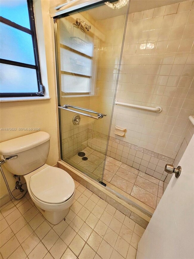 Building Photo - 9015 SW 125th Ave