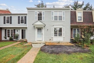 Building Photo - 18257 Smoke House Ct