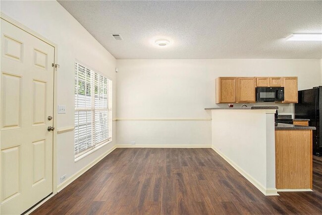Building Photo - 2781 Parkway Cove
