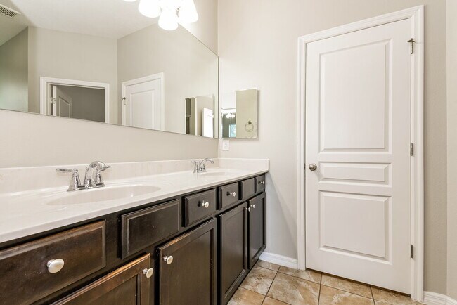 Building Photo - 1090 Hermosa Way