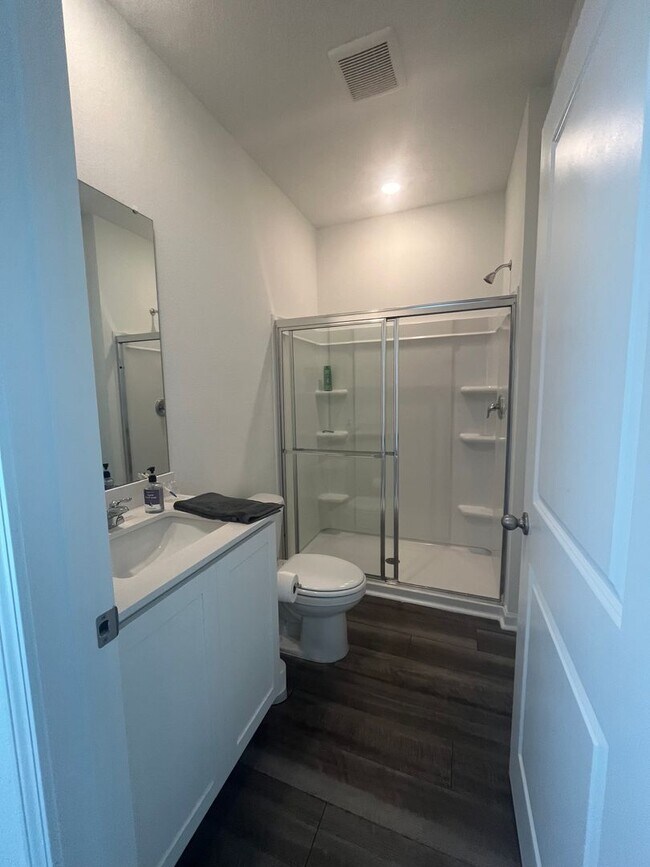 Building Photo - Beautiful brand-new 3-bedroom, 2-bath home located in a desirable new community!
