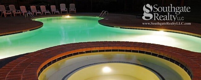 Building Photo - Woodshire Duplexes & Townhomes