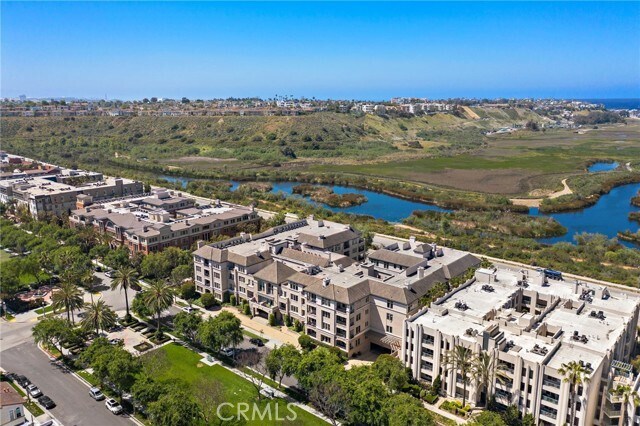 Building Photo - 6001 Crescent Park E