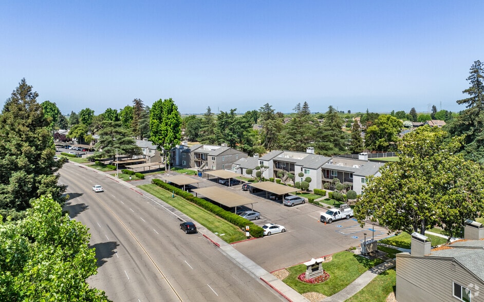 Aerial - Laguna Park