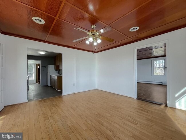 Building Photo - 37117 Moore Rd