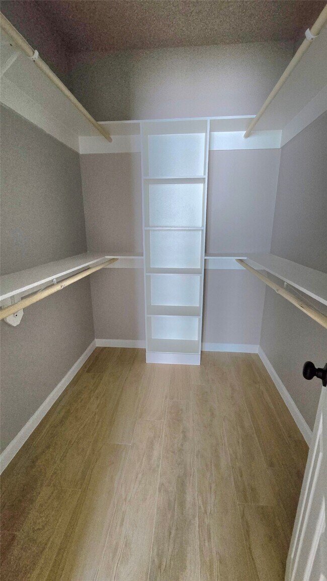 Building Photo - 531 Gordy Rd