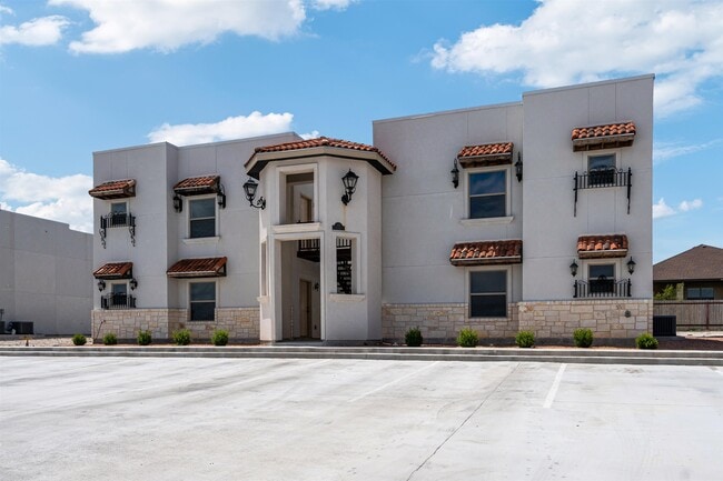 Primary Photo - 137 Rio Seco Dr