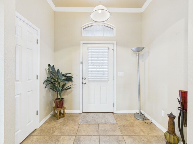 Building Photo - 1701 Rock Creek Rd