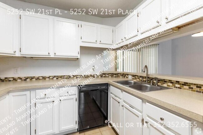 Building Photo - 5252 SW 21st Pl