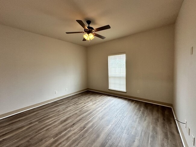 Building Photo - 6921 Jack Finney Blvd