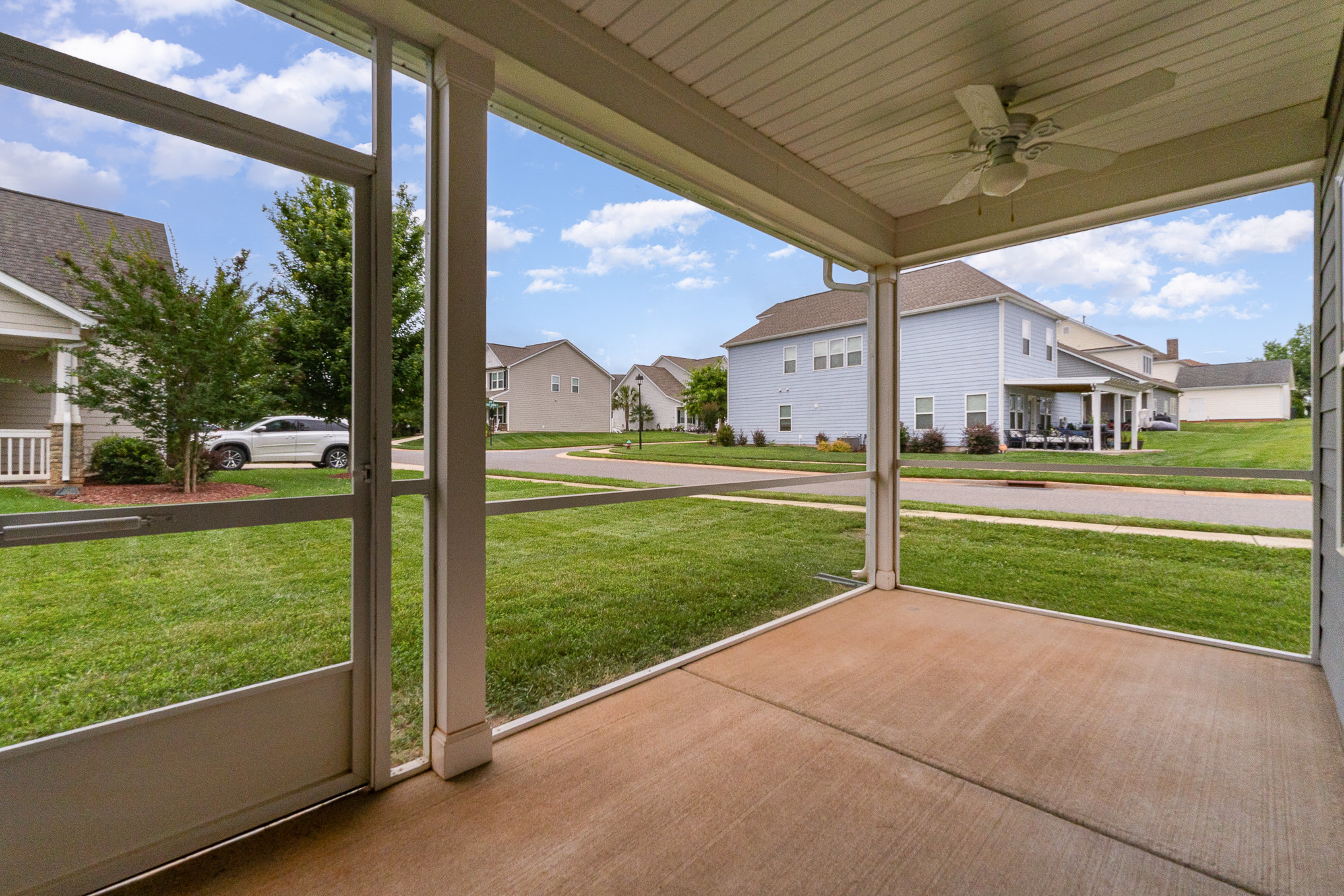Building Photo - 40163 Crooked Stick Dr