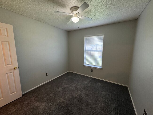 Building Photo - 3306 Levy Ln