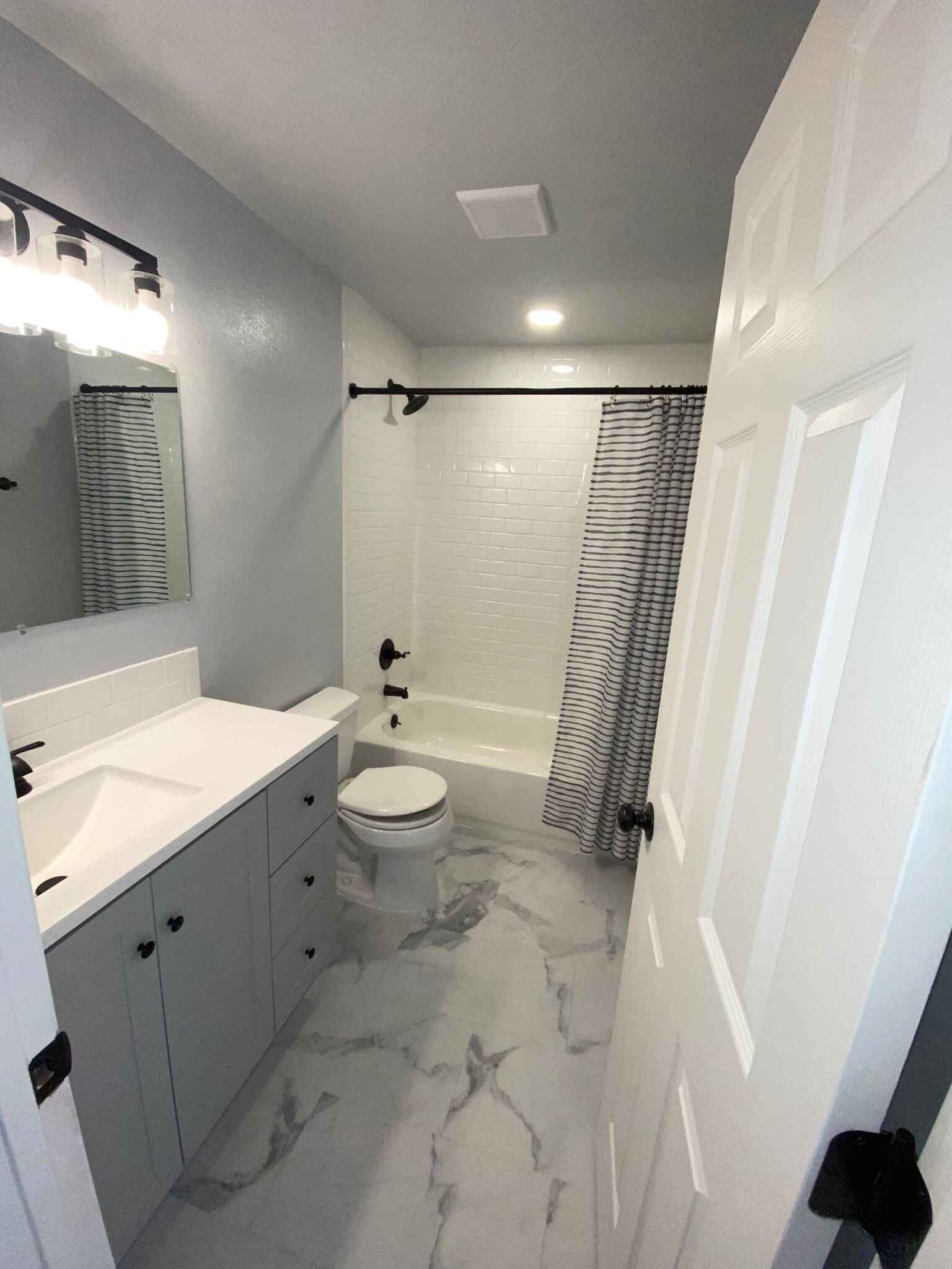 Building Photo - 1101 Hughes St