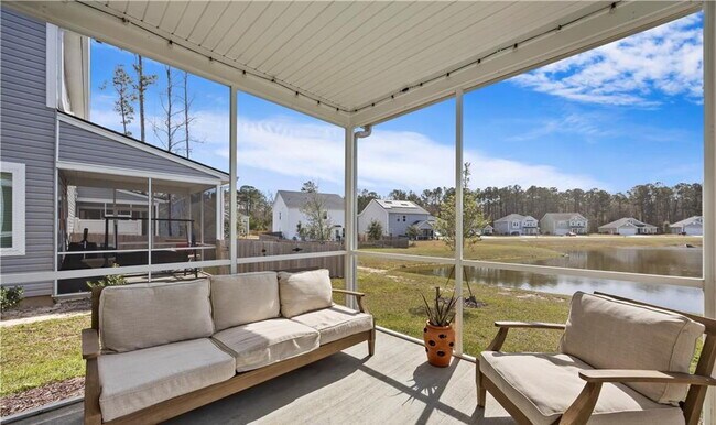 Building Photo - 167 Benelli Dr