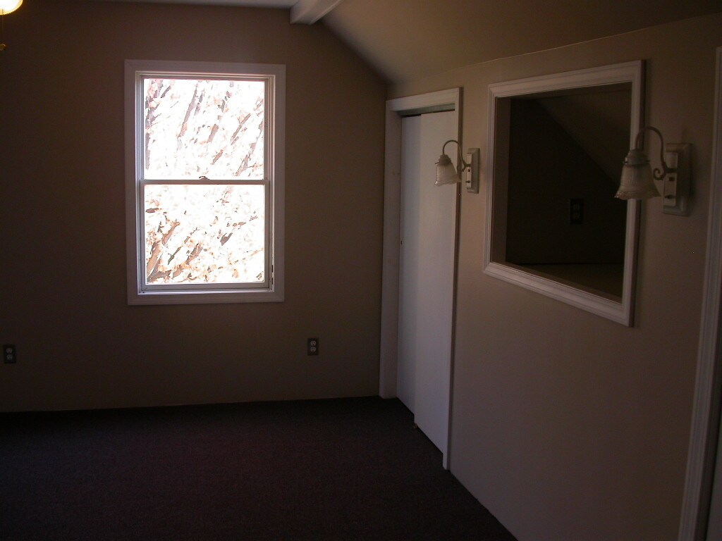 Building Photo - 5645 NY-5