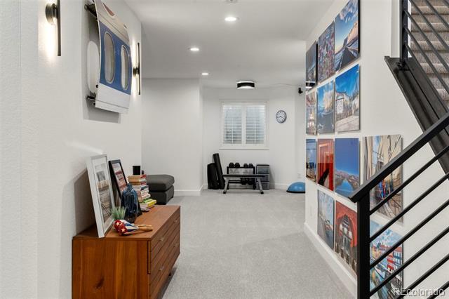 Building Photo - 186 S Garfield St