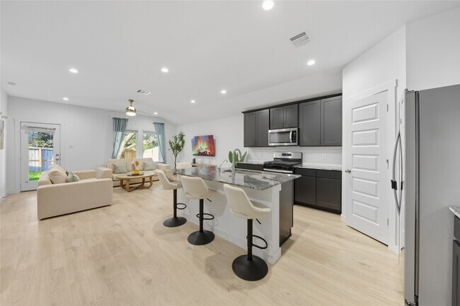 Building Photo - 1638 Westway Dr