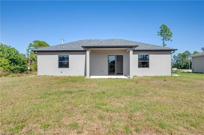 Building Photo - 1132 Cummings St E