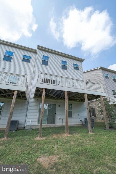 Building Photo - 8032 Spring Arbor Dr