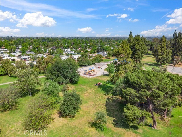 Building Photo - 17000 Burbank Blvd