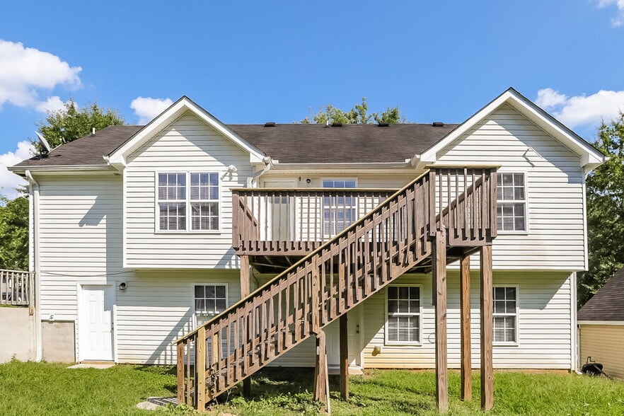 Building Photo - 4269 Ridgeside Terrace