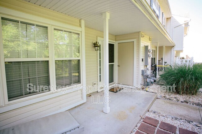 Building Photo - 606 Tanglewood Dr