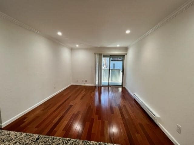 Building Photo - 405 Piccadilly Pl