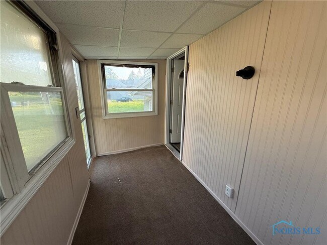 Building Photo - 3319 Maple St