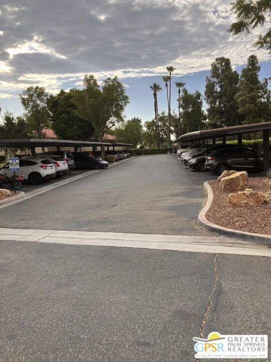 Building Photo - 2801 N Los Felices Rd