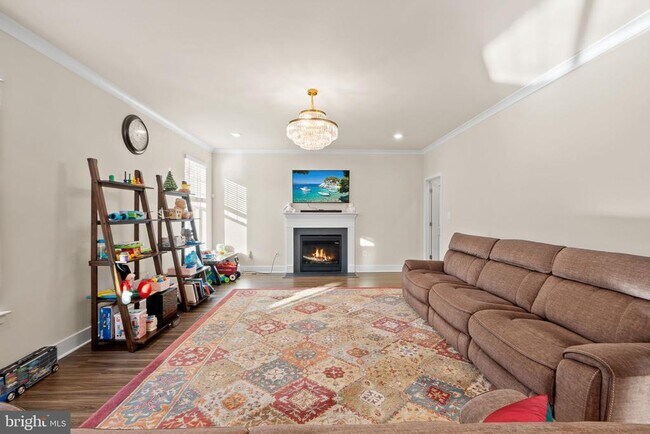 Building Photo - 1281 Backbone Wy