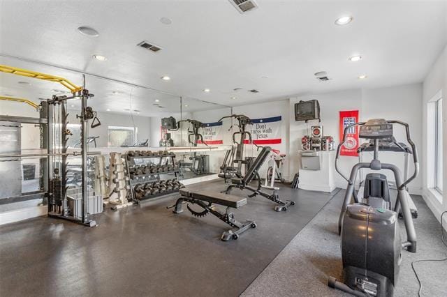 Building Photo - 5934 Sandhurst Ln