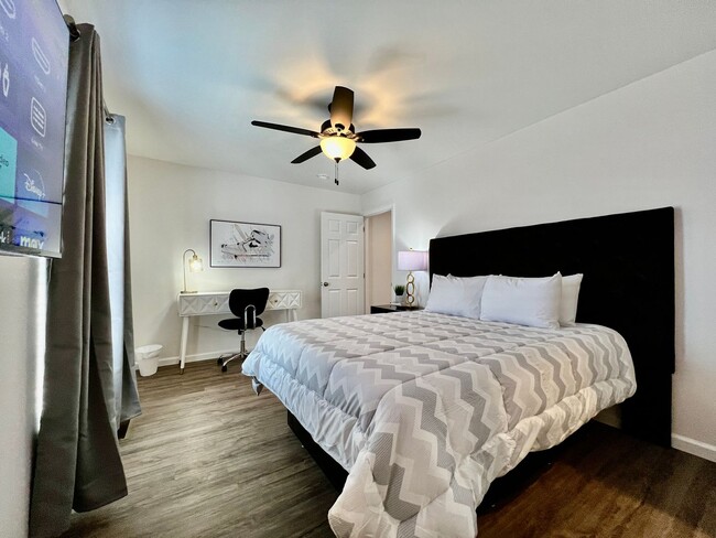 Building Photo - Pearl of a new construction home Batesville, IN