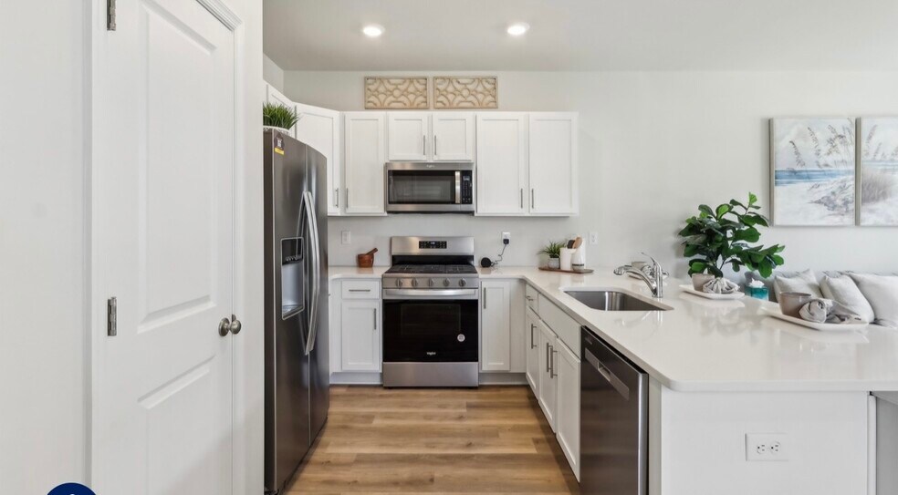 Building Photo - 151 Corolla Dr